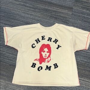 Joan Jett Runaways Punk Cream shirt w/ Red and Black Print XL